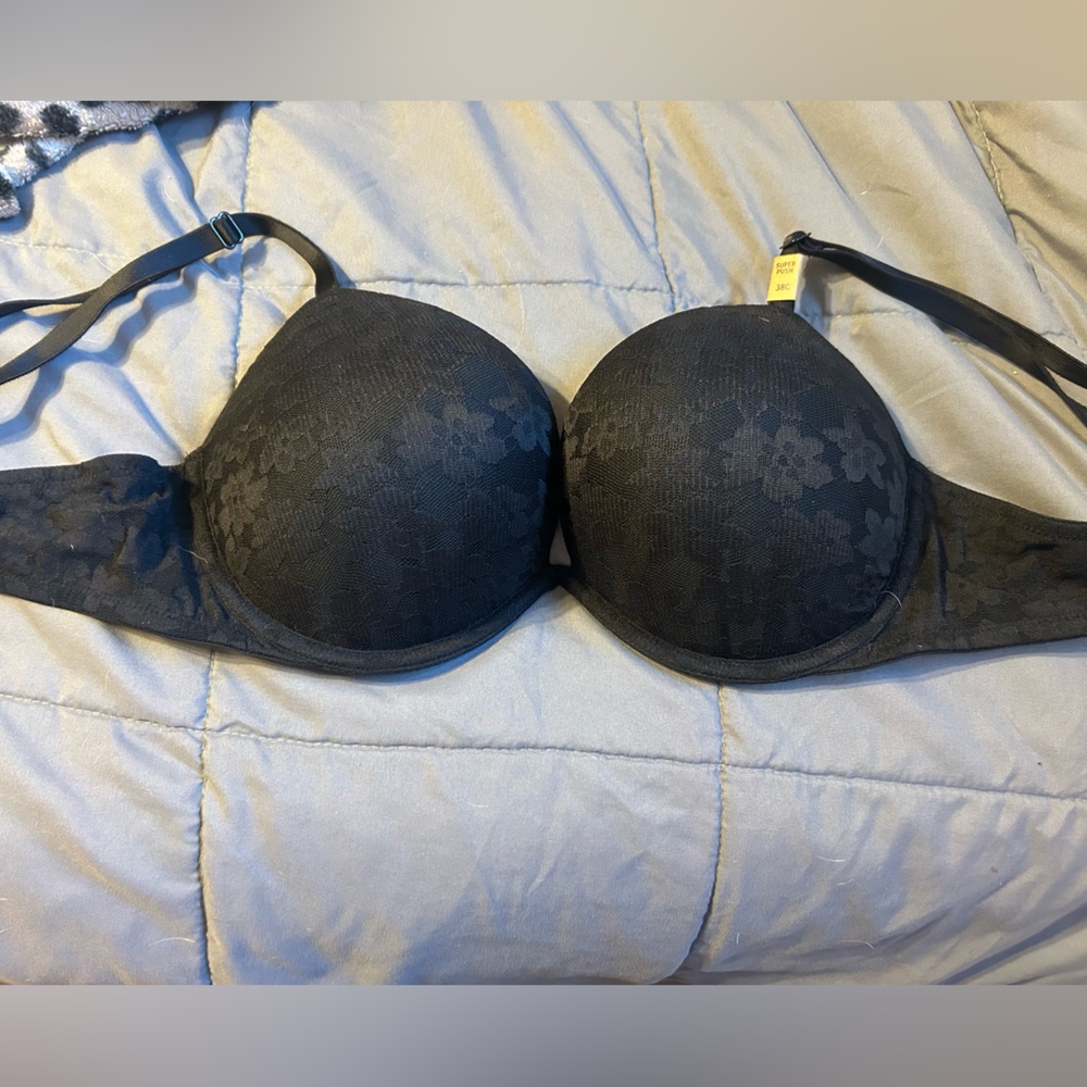 Victoria's Secret PINK Black Lace Floral Bra NWT